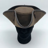 Tricorne en cuir